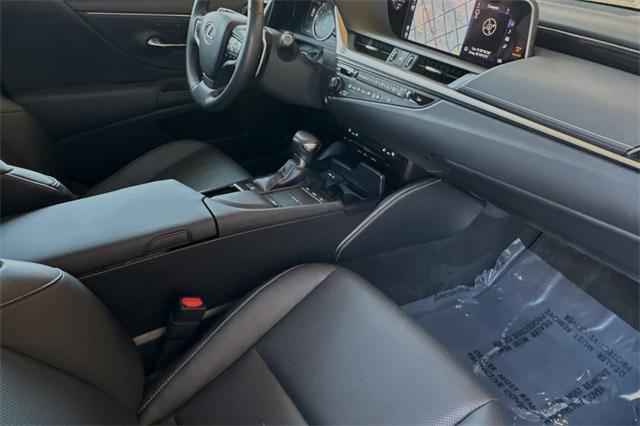 used 2019 Lexus ES 350 car, priced at $35,885