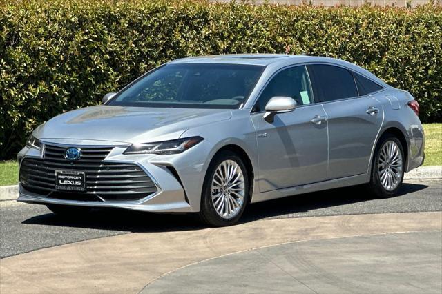 used 2020 Toyota Avalon Hybrid car