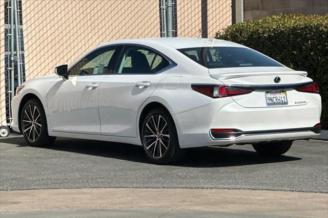 used 2024 Lexus ES 300h car