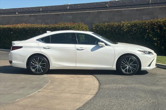 used 2024 Lexus ES 300h car