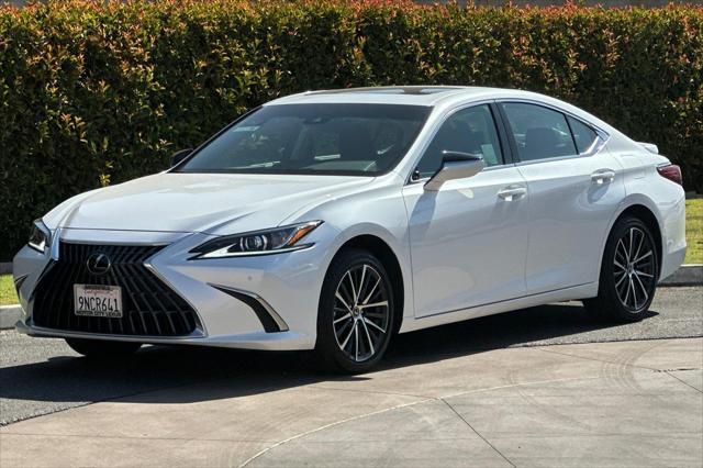 used 2024 Lexus ES 300h car