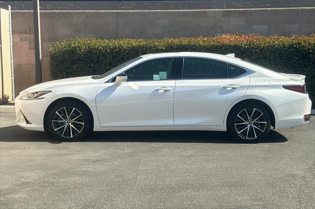 used 2024 Lexus ES 300h car