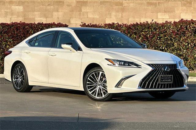 new 2025 Lexus ES 350 car, priced at $49,735