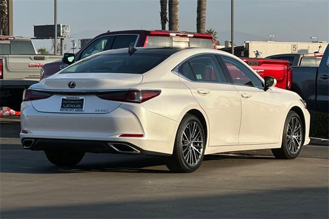 new 2025 Lexus ES 350 car, priced at $49,735