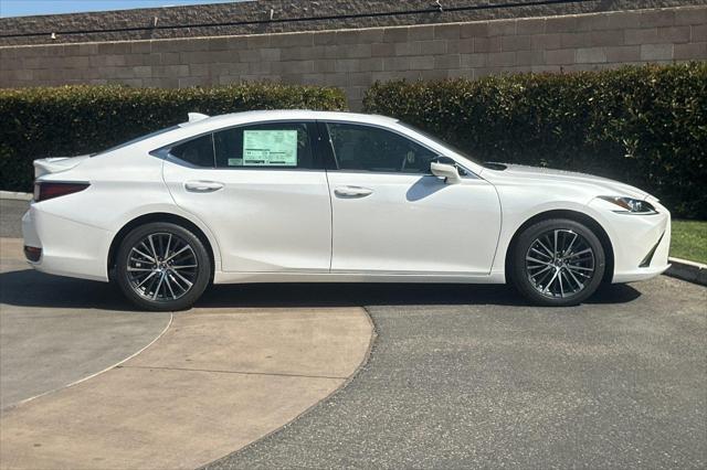 new 2025 Lexus ES 300h car, priced at $50,542