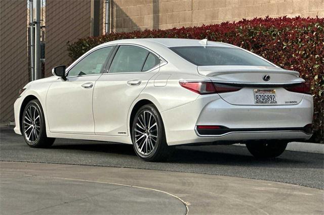 used 2022 Lexus ES 300h car, priced at $37,885