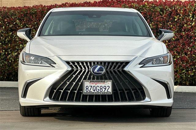 used 2022 Lexus ES 300h car, priced at $37,885