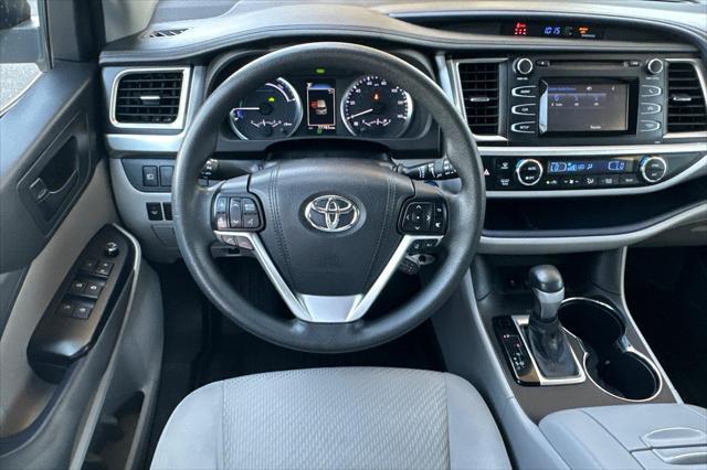 used 2017 Toyota Highlander Hybrid car