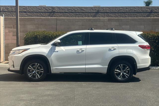 used 2017 Toyota Highlander Hybrid car