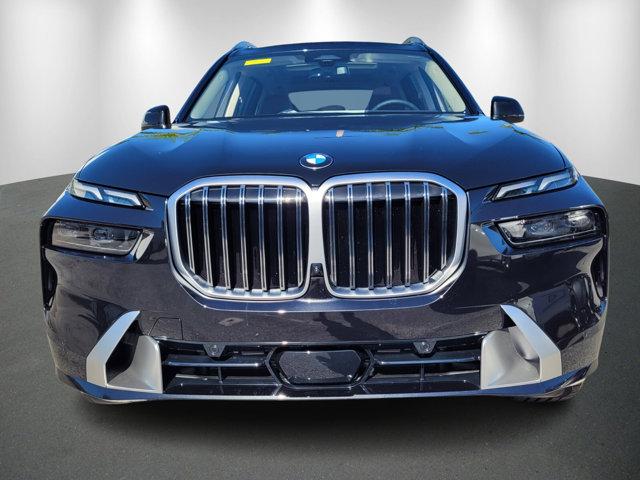 new 2025 BMW X7 car, priced at $90,325