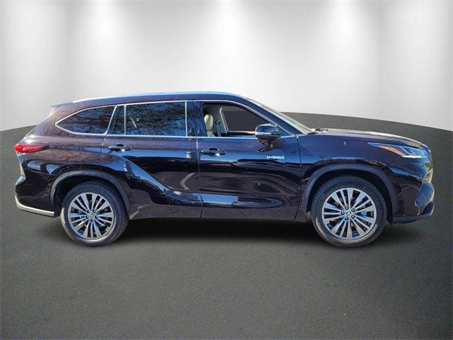 used 2021 Toyota Highlander Hybrid car, priced at $41,477