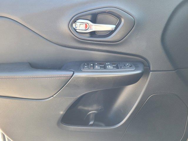 used 2022 Jeep Cherokee car, priced at $25,846