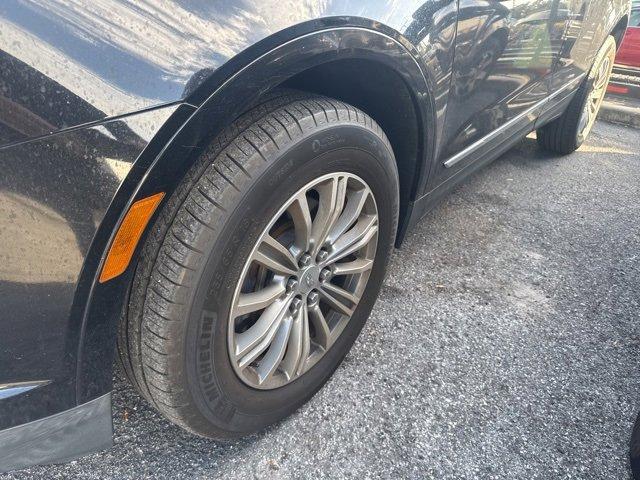 used 2017 Cadillac XT5 car, priced at $18,112