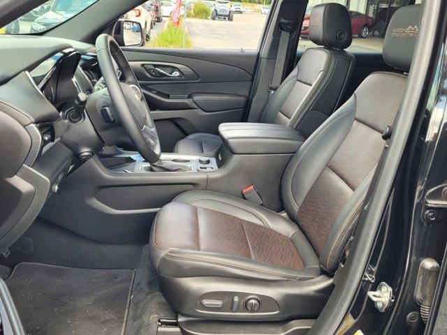 used 2023 Chevrolet Traverse car, priced at $39,888