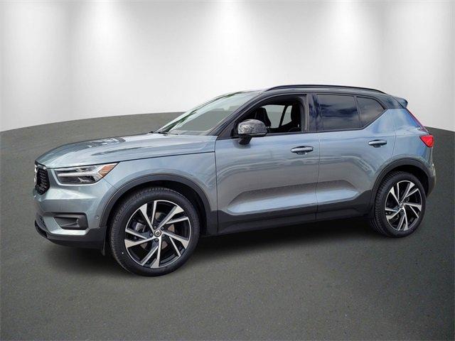 used 2019 Volvo XC40 car, priced at $20,305