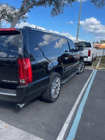 used 2014 Cadillac Escalade ESV car, priced at $15,988