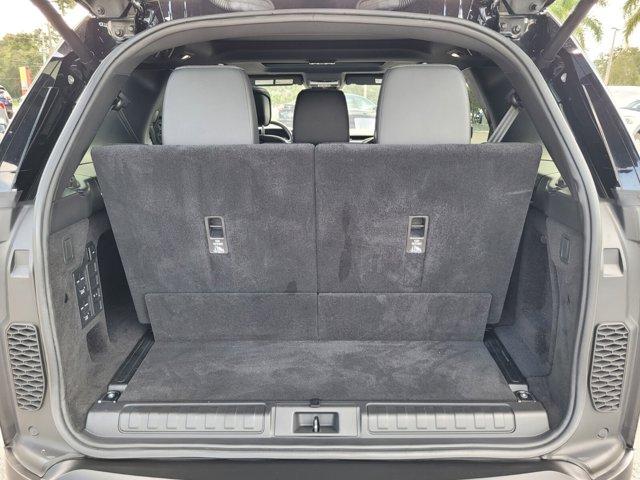 used 2022 Land Rover Discovery car, priced at $25,400