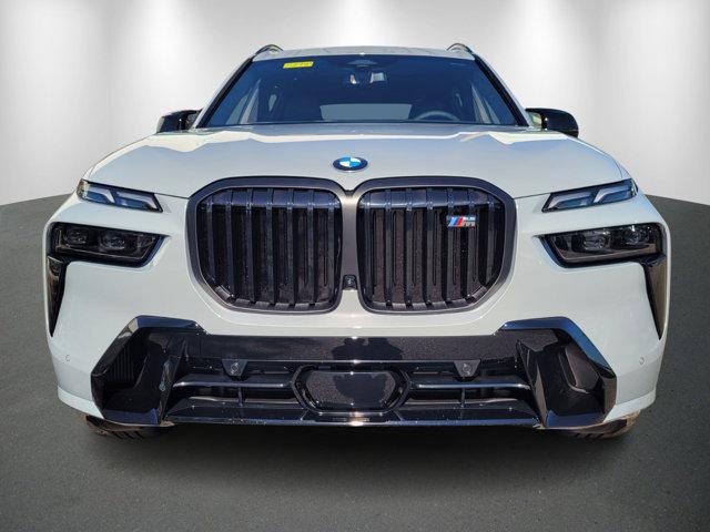 new 2025 BMW X7 car, priced at $117,925