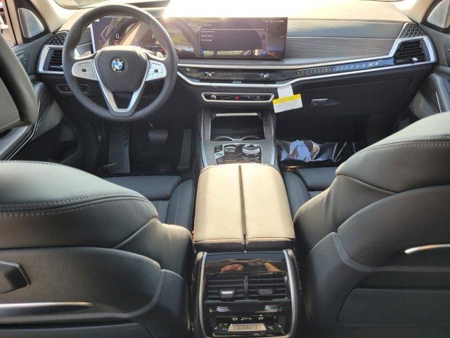 new 2026 BMW X7 car, priced at $101,925