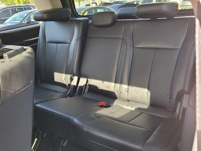 used 2024 Ford Expedition car, priced at $49,988