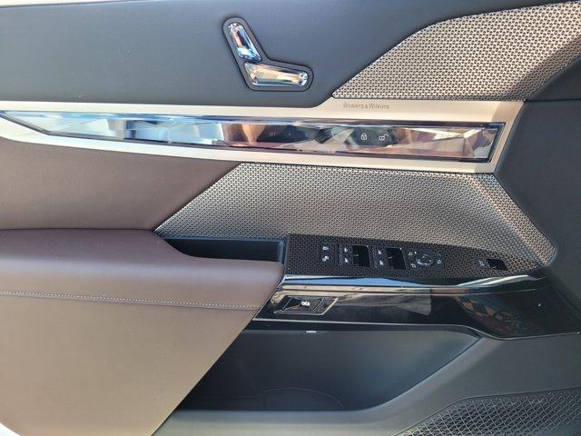 new 2025 BMW i7 car, priced at $109,625