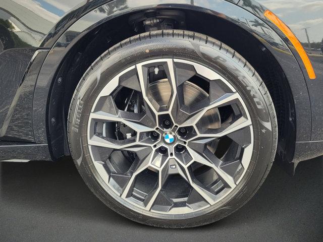 new 2026 BMW X7 car, priced at $105,475