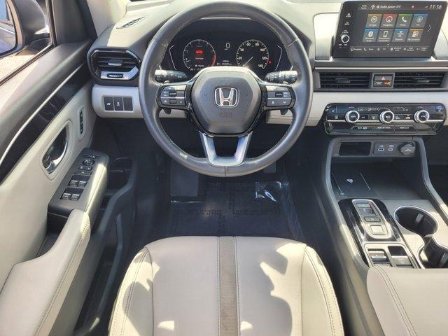 used 2025 Honda Pilot car, priced at $42,988
