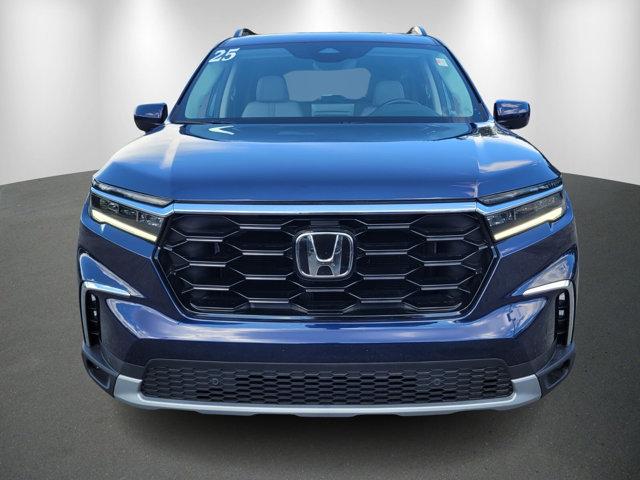 used 2025 Honda Pilot car, priced at $42,988