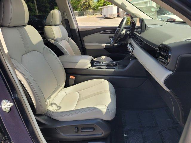used 2025 Honda Pilot car, priced at $42,988