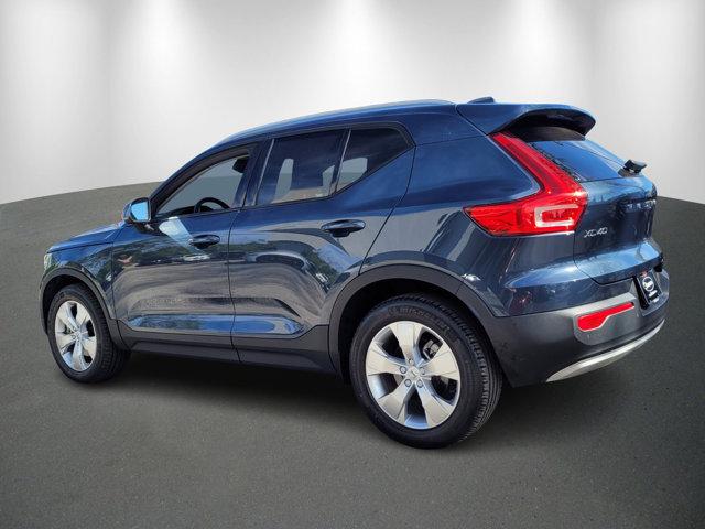 used 2022 Volvo XC40 car, priced at $27,422