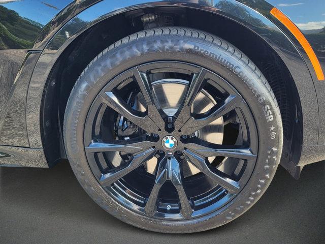 new 2025 BMW X7 car, priced at $102,470