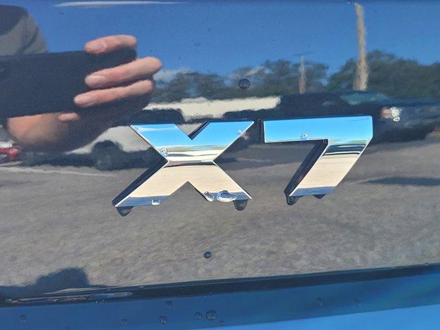 new 2025 BMW X7 car, priced at $101,987