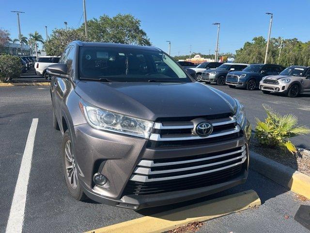 used 2019 Toyota Highlander car, priced at $22,300