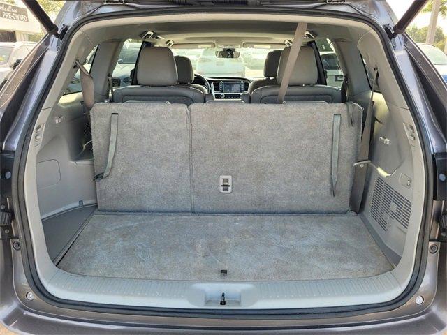 used 2019 Toyota Highlander car, priced at $22,379