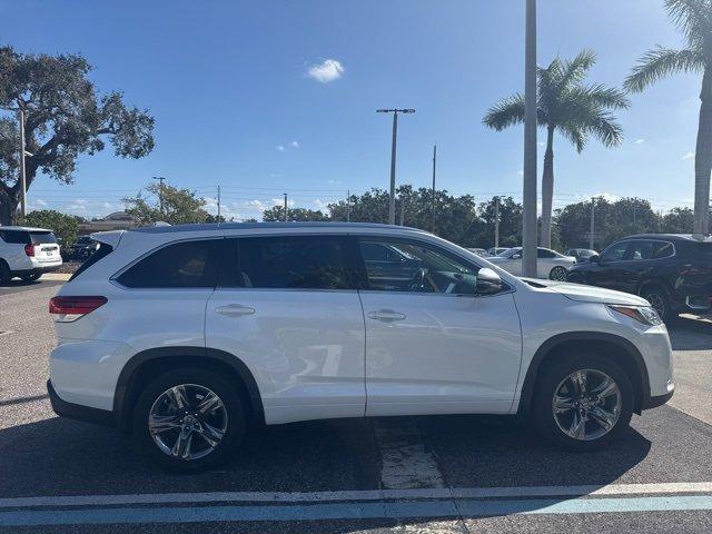 used 2018 Toyota Highlander car, priced at $29,588