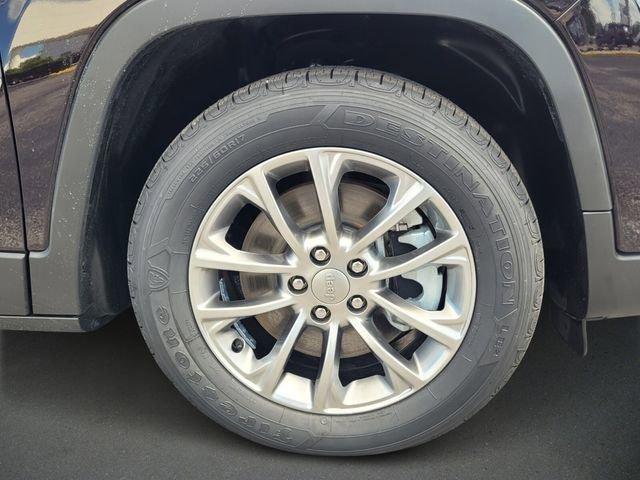 used 2021 Jeep Cherokee car, priced at $19,888