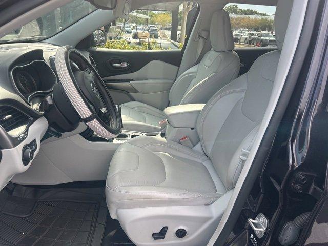 used 2021 Jeep Cherokee car, priced at $20,677