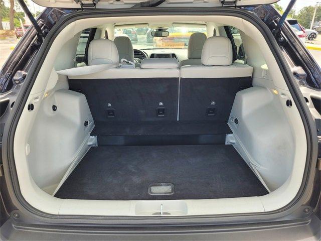 used 2021 Jeep Cherokee car, priced at $19,988
