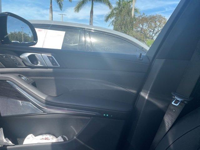 used 2024 BMW X7 car