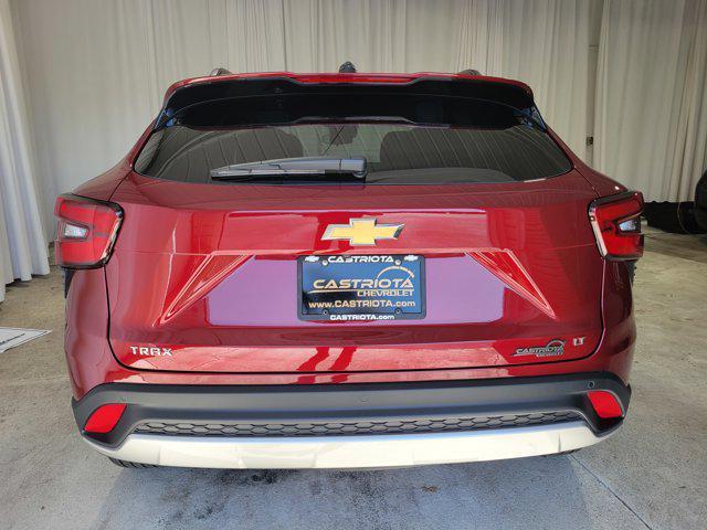 new 2025 Chevrolet Trax car, priced at $25,179