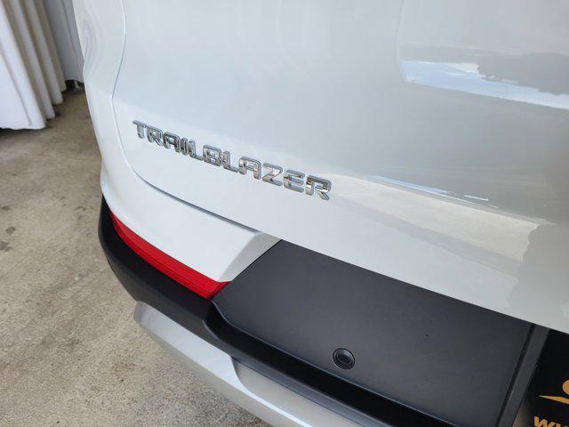 new 2026 Chevrolet TrailBlazer car, priced at $27,274