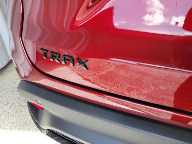 new 2025 Chevrolet Trax car, priced at $27,035