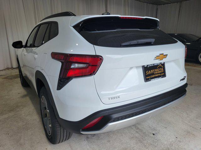 new 2025 Chevrolet Trax car, priced at $25,179