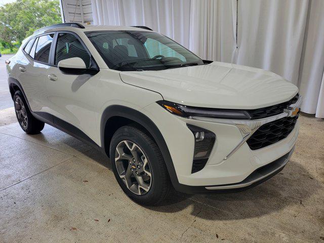 new 2025 Chevrolet Trax car, priced at $25,179