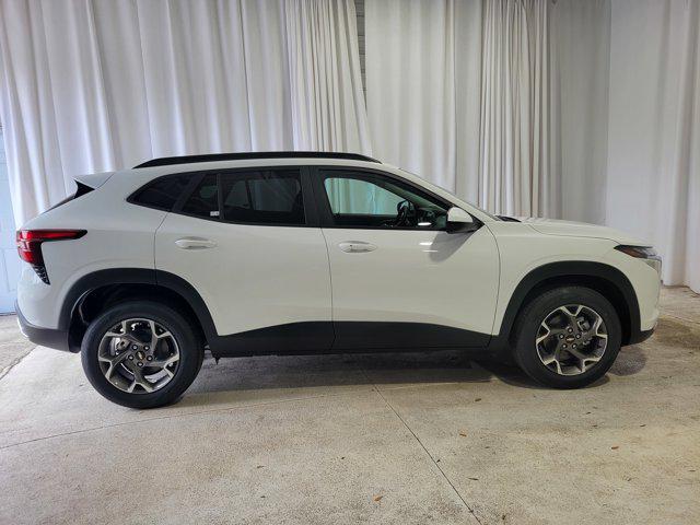 new 2025 Chevrolet Trax car, priced at $25,179