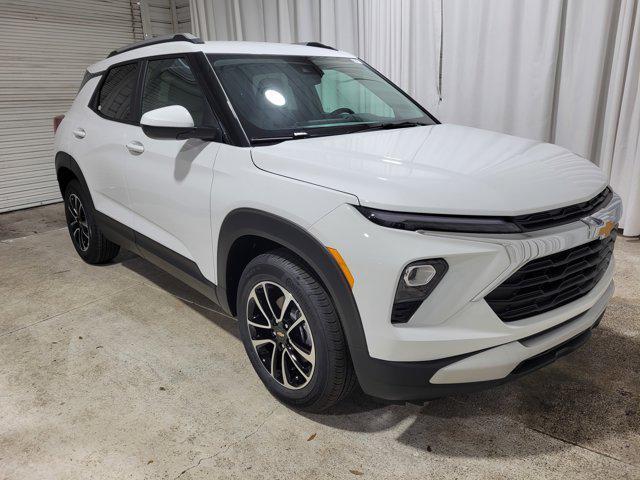 new 2025 Chevrolet TrailBlazer car, priced at $25,580