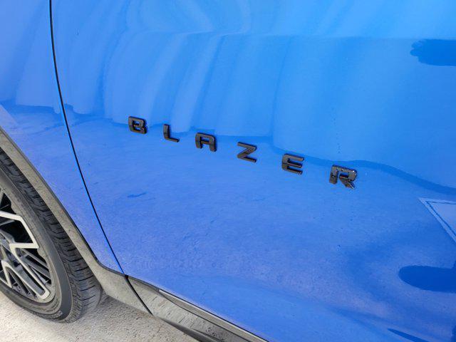 used 2025 Chevrolet Blazer car, priced at $35,513
