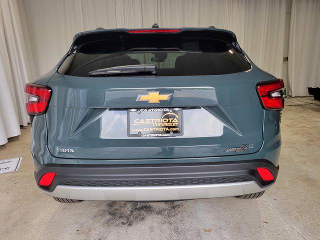new 2025 Chevrolet Trax car, priced at $25,035