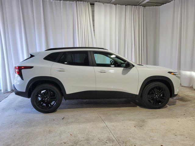 new 2025 Chevrolet Trax car, priced at $27,035