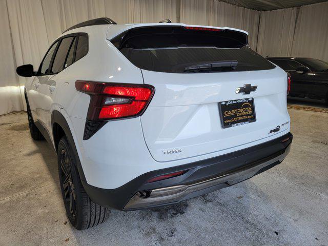 new 2025 Chevrolet Trax car, priced at $27,035